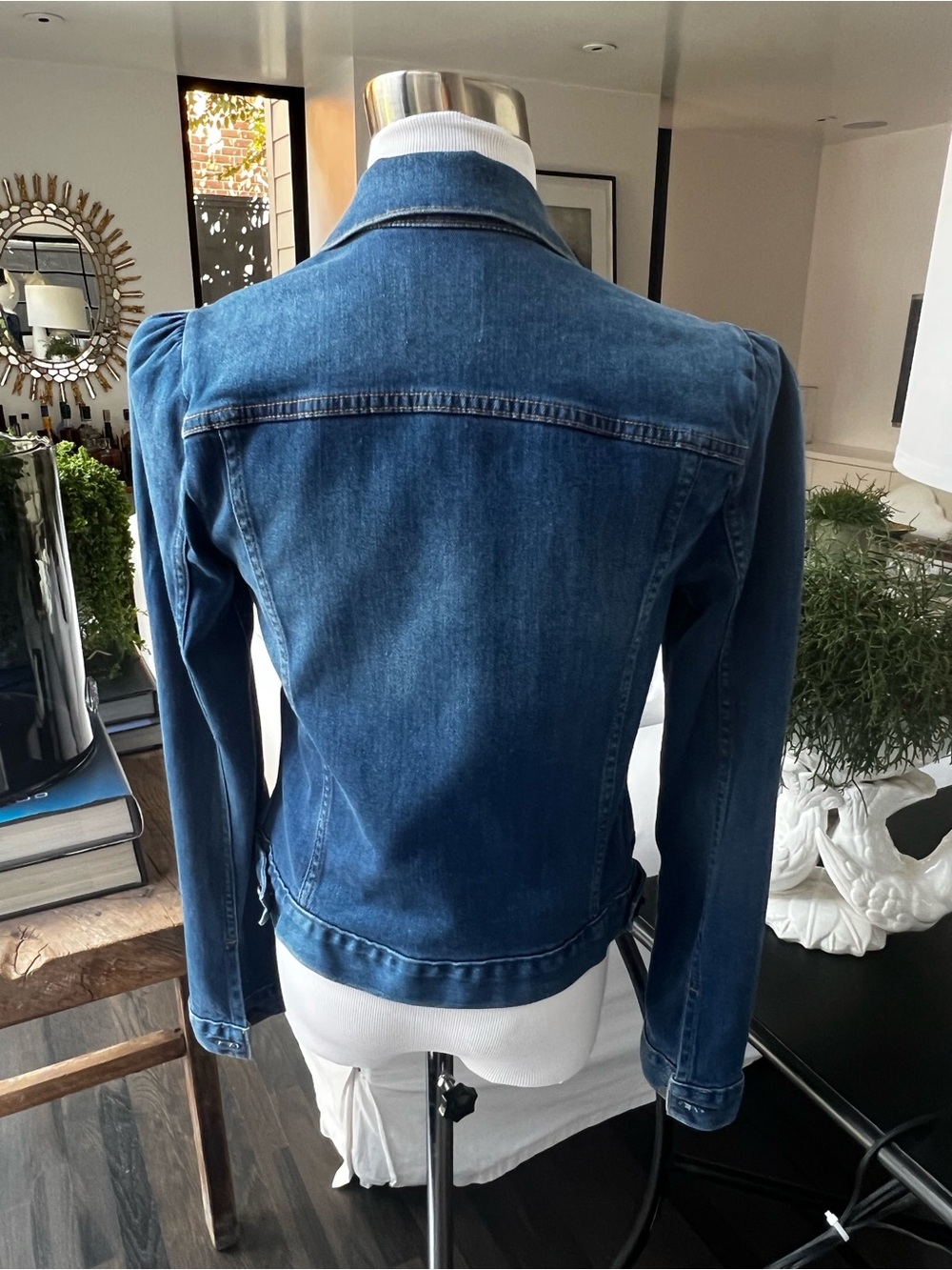 GOOP G.Label Gwyn Fitted Women's Denim Jacket with puffed shoulder detail size M - Picture 3 of 10